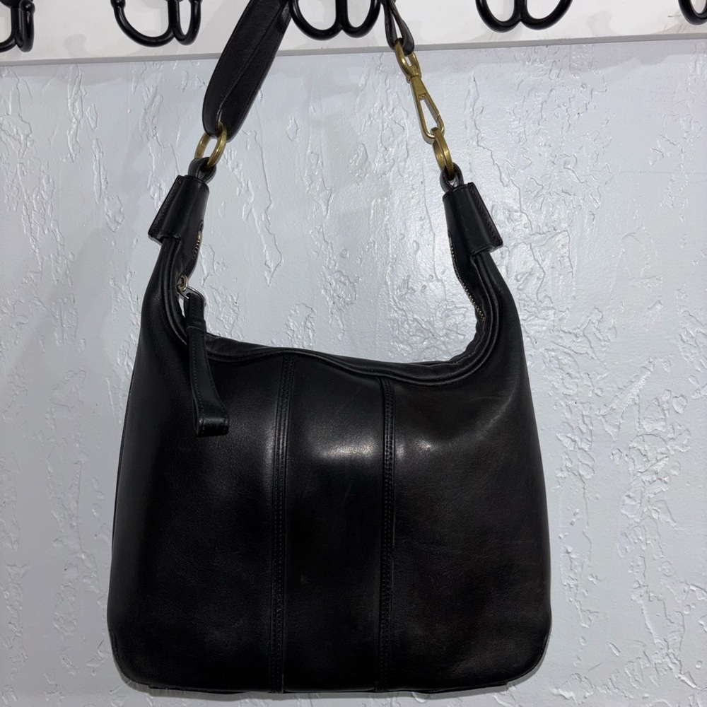 Rare Vintage Coach Amanda 6950 Black Leather Shoulder Bag with Brass Hardware - Picture 3 of 13